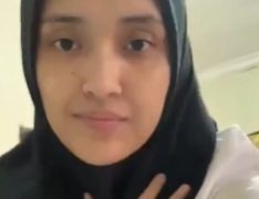 Jilbab Nunjukin Cara Merawat Tubuh Sambil Praktek