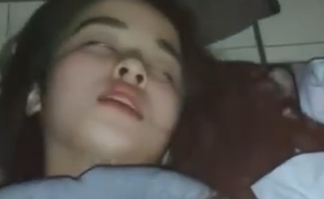 Model Cantik Muka nya Bikin Sange Saking Enak nya