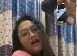 Hana Baju Pink Cantik Bantuin Ayang Nya Coli Effort Banget