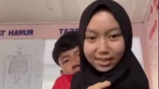 Sekolah Bareng Kakak Adek Ngewe Karena Kelas Sepi